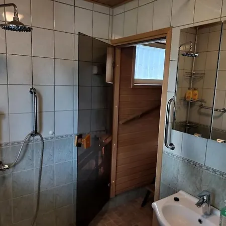 Idyllinen Talo Laehellae Jaerveae *